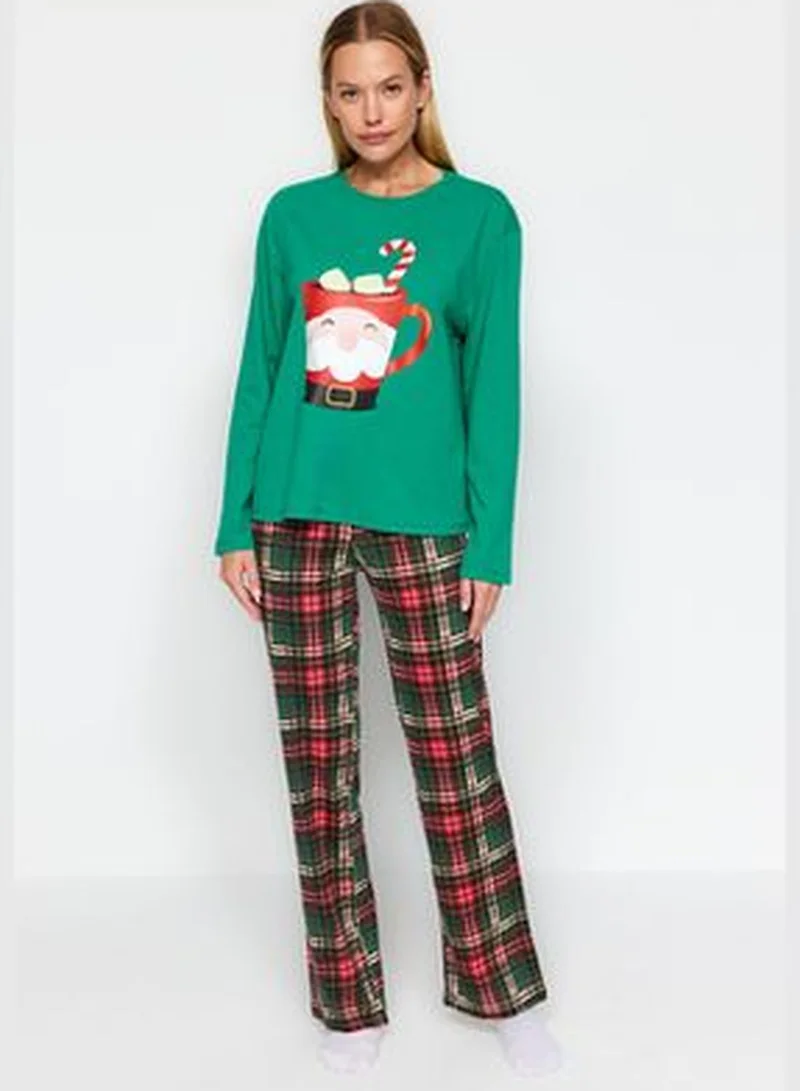 trendyol Green 100% Cotton Christmas Theme Tshirt-Pants and Knitted Pajamas Set THMAW24PT00059