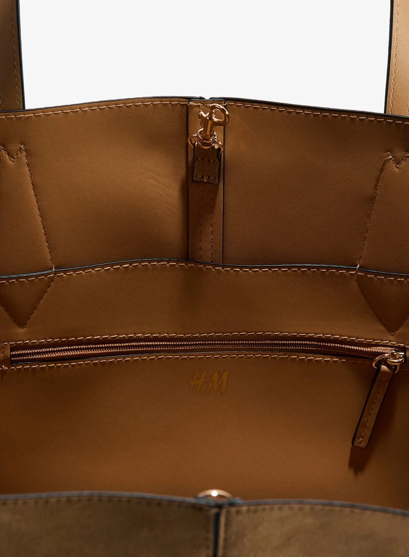 اتش اند ام حقيبة واسعة