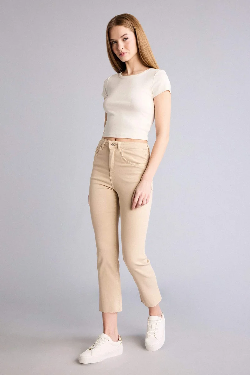 ديفاكتو Flare Fit High Waist Ankle Length Jeans