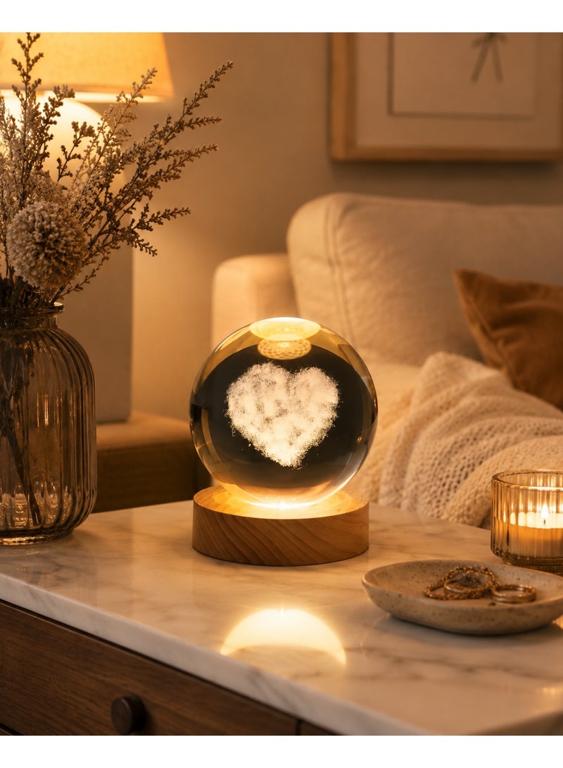 A wonderful design of a spherical crystal made of heavy, high-quality three-dimensional crystal - Image 1