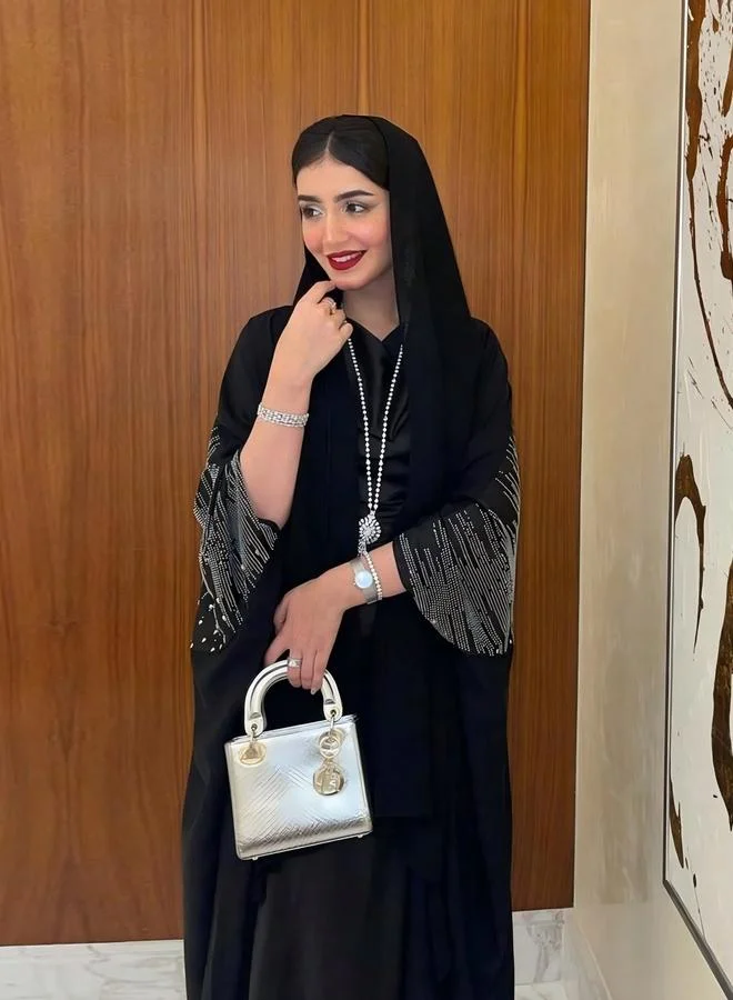 تايك تو عباية بأكمام طويلة مزينة - أسود