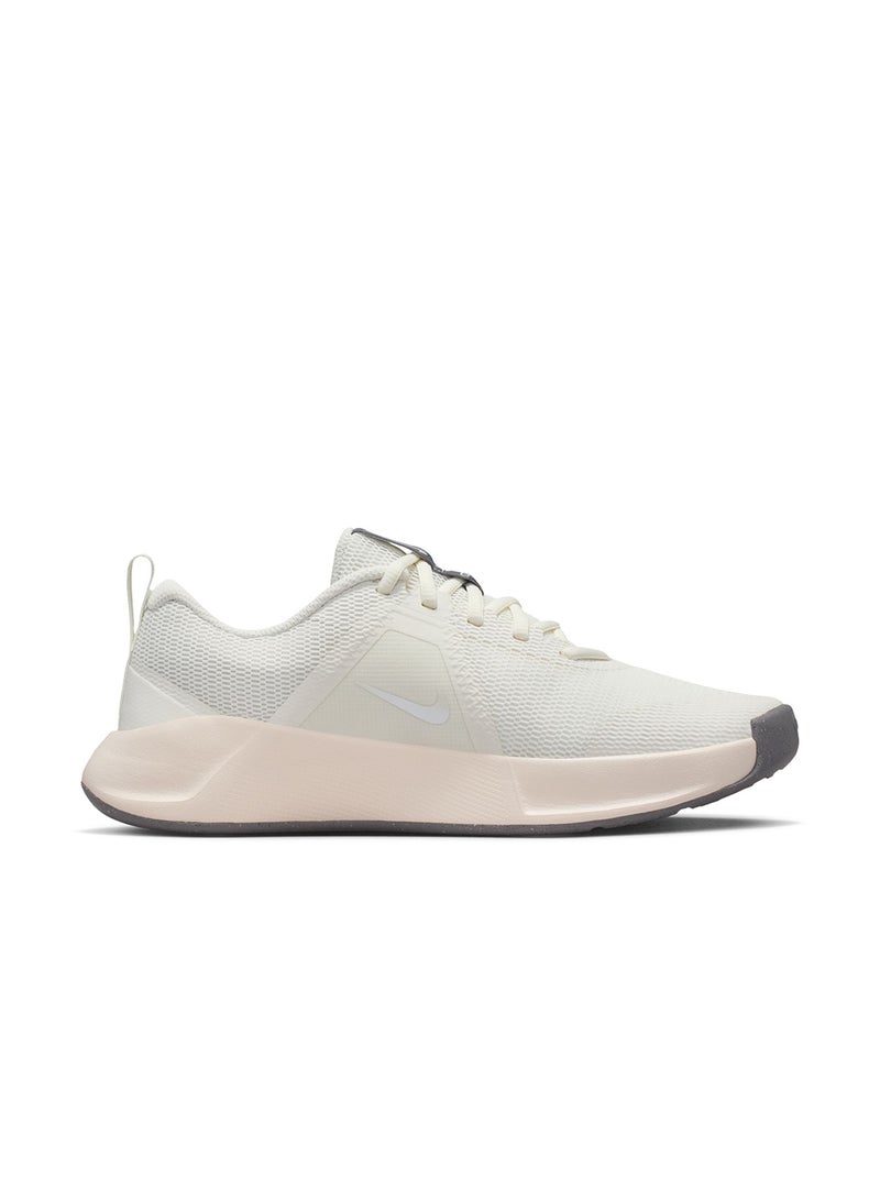Nike MC TRAINER 3 - Image 2