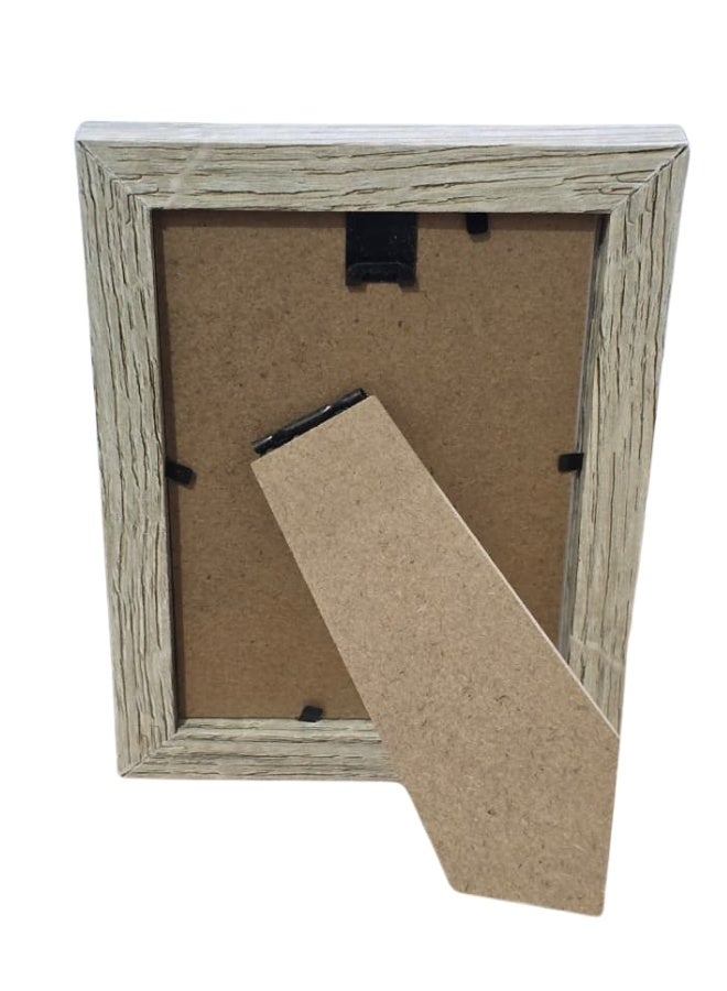 Pack of 10 classic photo frames, 9x13 cm size – can be hung on the wall or placed on a table. Elegant and durable design suitable for home and office, for displaying photos measuring 3.5x5 inches with a border or 9x13 cm without a border. - Image 2