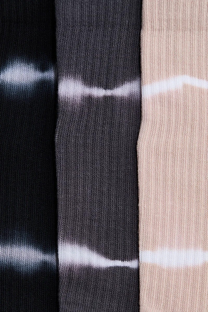 H&M  3-pack Tie-dye socks for Men | Best Price UAE
