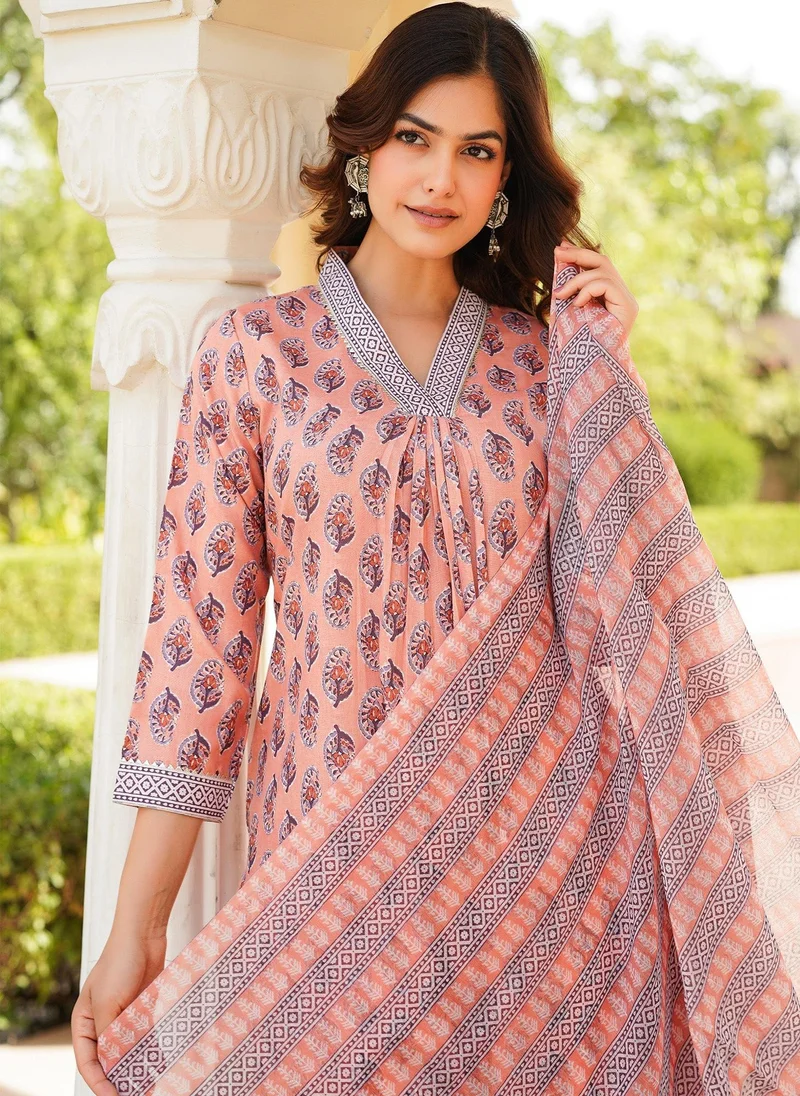 ZERESOUQ Peach Rayon Blend Ethnic Motifs Printed Straight 3-Piece Kurta Set