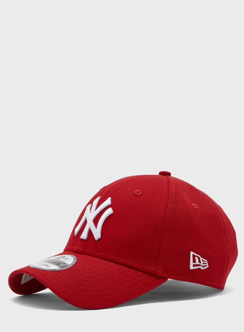 NEW ERA 9Forty League Basic New York Yankees Adjustable Cap  - Image 1