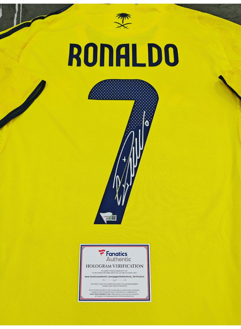 فاناتيكس قميص النصر (الناصر) المنزلي لموسم ٢٠٢٥-٢٠٢٦ الموَقَّع بخط كريستيانو رونالدو، والمصادَق عليه رسمياً من فاناتيكس (Fanatics). - Image 5