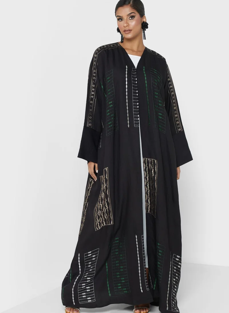 hayas closet Embroidery Detail Abaya