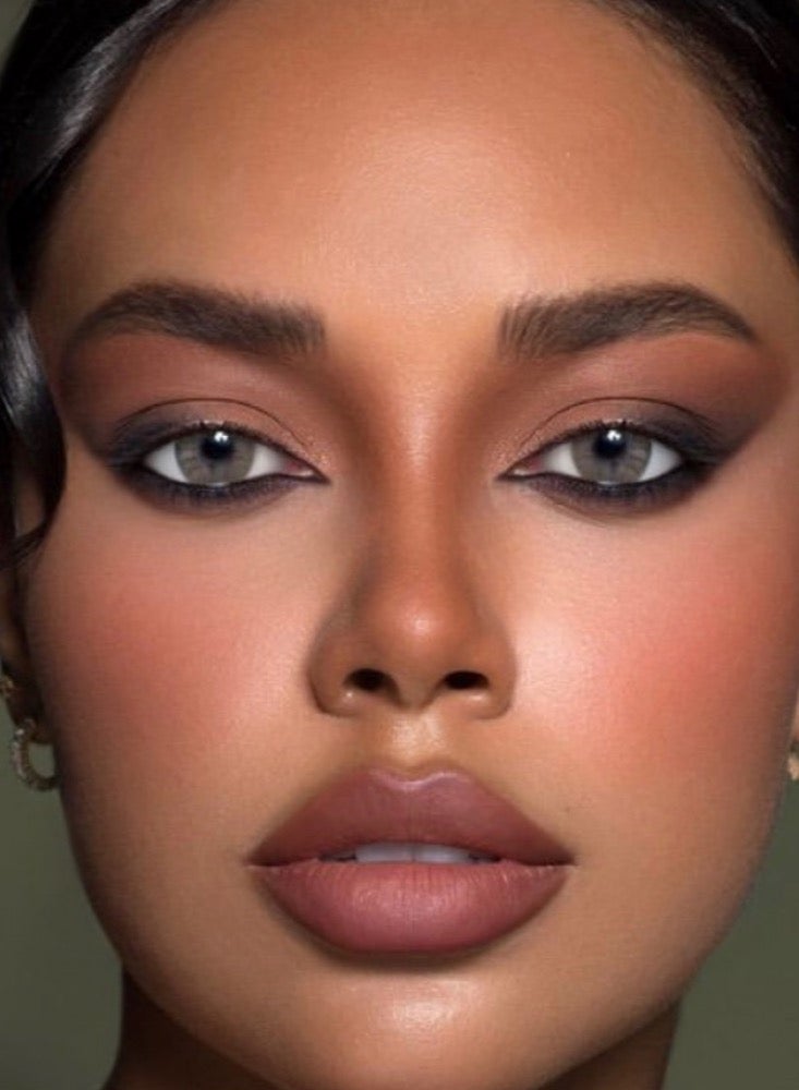 أنستازيا عدسات لاصقة اديكت ارور  لمدة 6 اشهر - Image 1