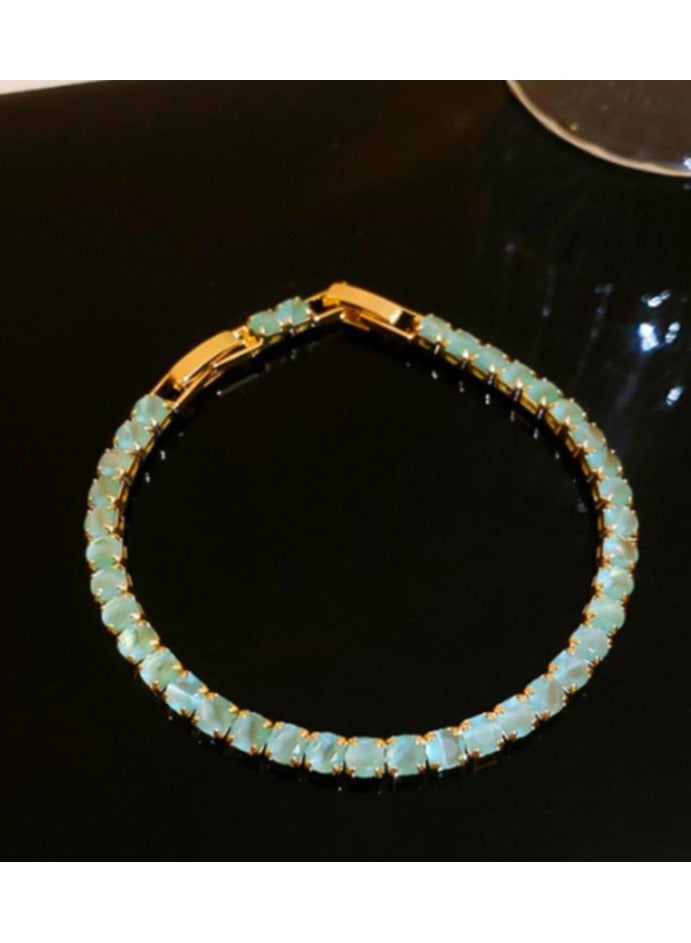 سوار زهرة بأربعة بتلات فاخر وعصري خفيف