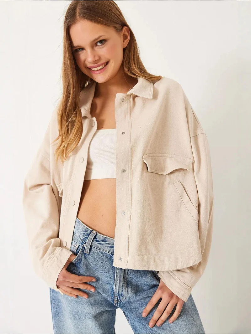 Bianco Lucci LUCCI Gabardine Buttoned Pocket Jacket with Shirt Collar