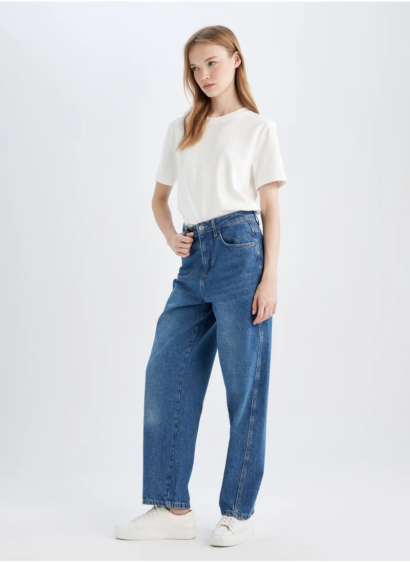 DeFacto Carrot Fit High-Waist Boyfriend Jean With Washed Effect