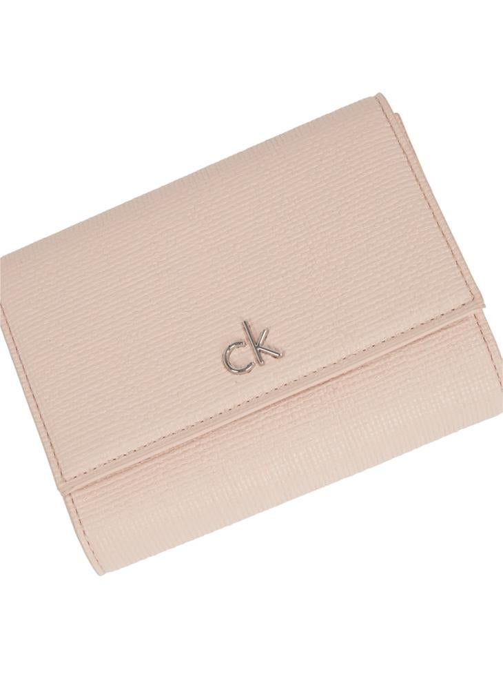 CALVIN KLEIN DAILY MEDIUM TRIFOLD WALLET  - Image 3