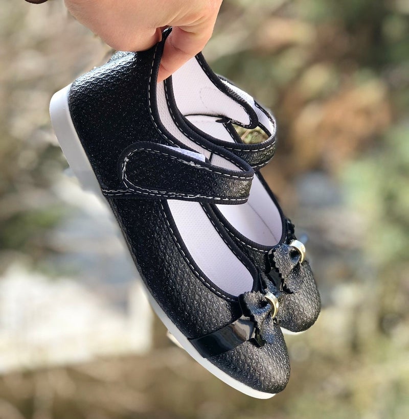 Ay&Su Girl's Black Velcro Ballerinas, Bow Detailed Non-Slip Sole  - Image 3