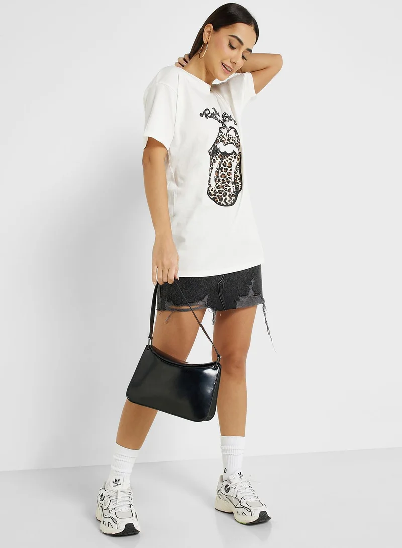 NEW LOOK Round Neck Graphic T - Shirt