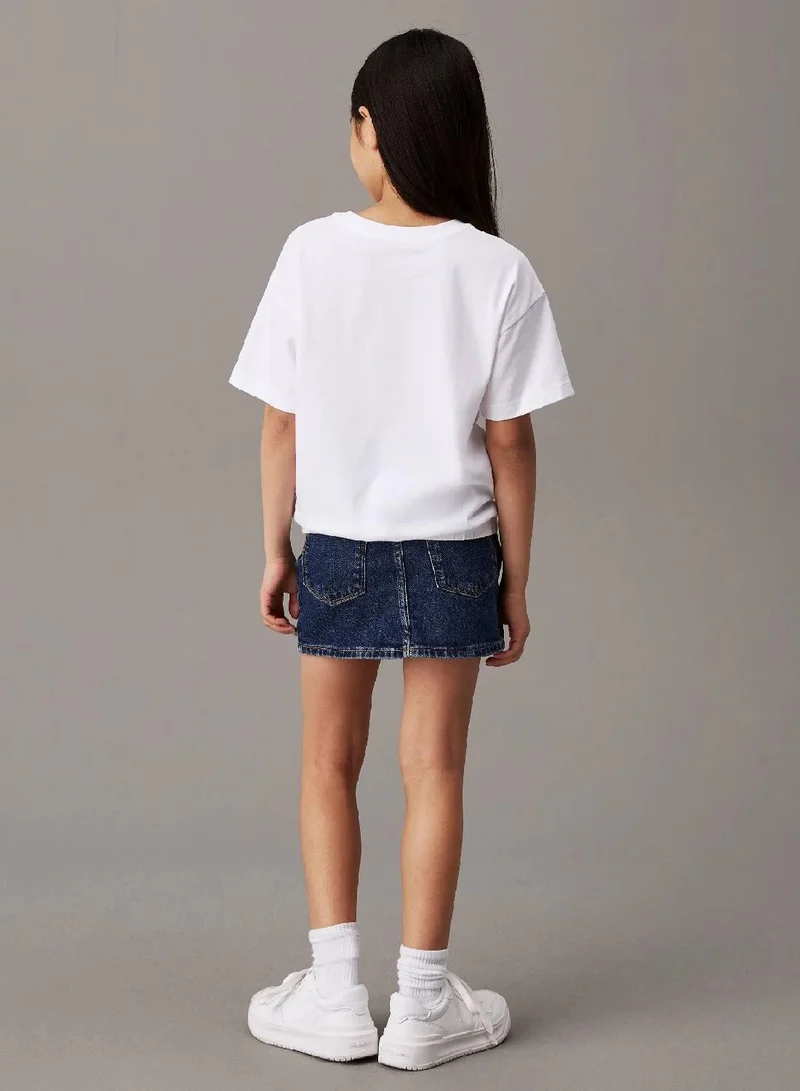 كالفن كلاين جينز تيشرت بقصة واسعة مزين برسومات مستوحاة من الطبيعة