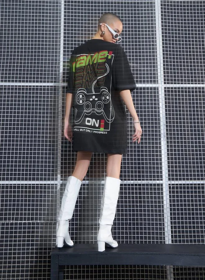 ساسافراس Game On Graphic Print Oversized T-Shirt Dress by Styli