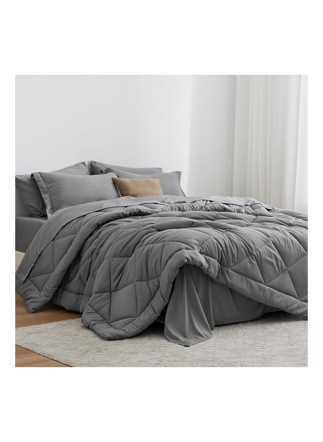 SIGNOOLA - Signoola Diamond Microfiber Heavy Comforter, 4.5 kg ,Set of 6 Piece (1 Comforter Blanket , 2 Pillow Cases , 1 Fitted sheet and 2 Pillows ), (240 cm x 250 cm),Double Bed Blanket for Winter Grey Color - Image 1