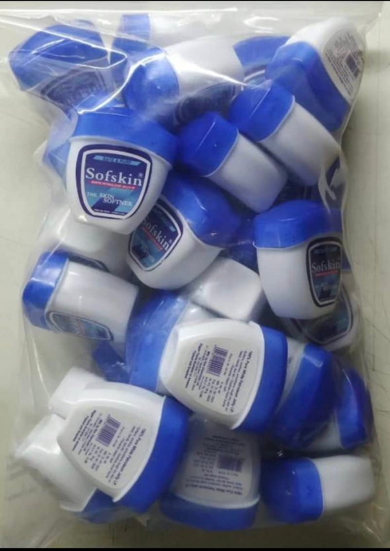 SOFSKIN USA Brand Lip Care 100 Pure White Petroleum Jelly IP No Smell pH 55 No skin allergy  10 gm  20 Jars - Image 3