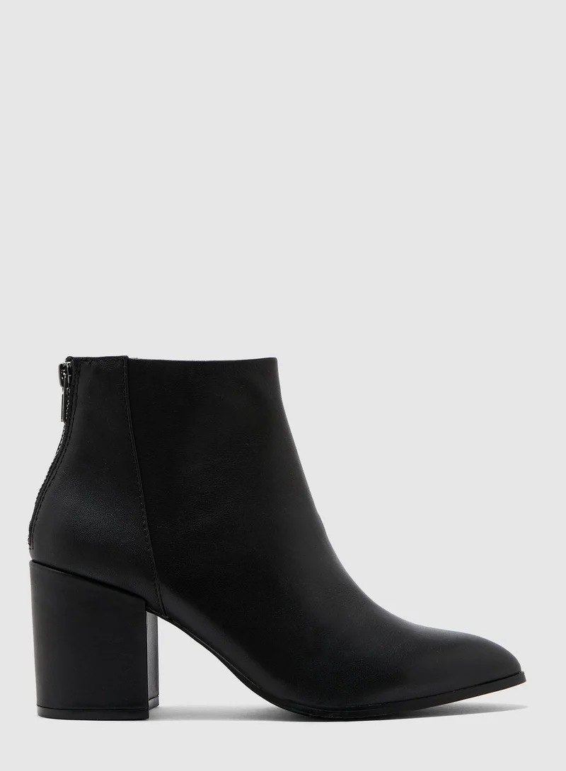 STEVE MADDEN Jillian Mid Heel Ankle Boot