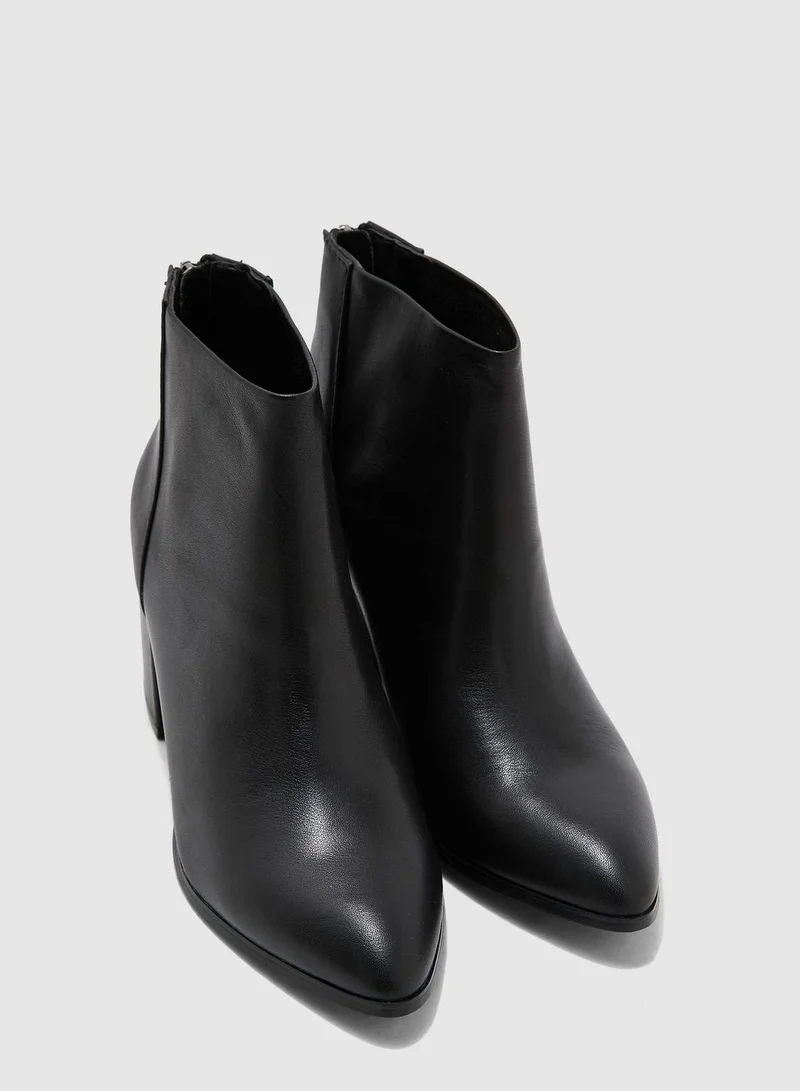 STEVE MADDEN Jillian Mid Heel Ankle Boot