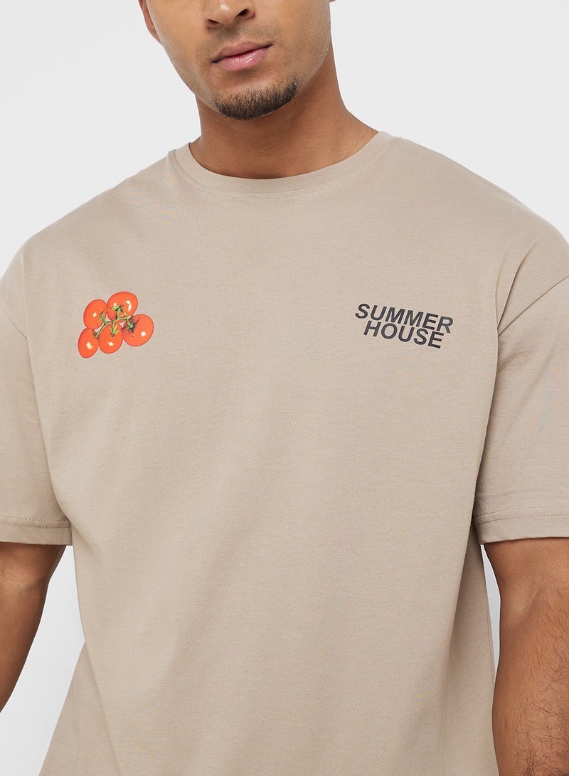 سفنتي فايف تيشيرت بطباعة جرافيك - Image 3