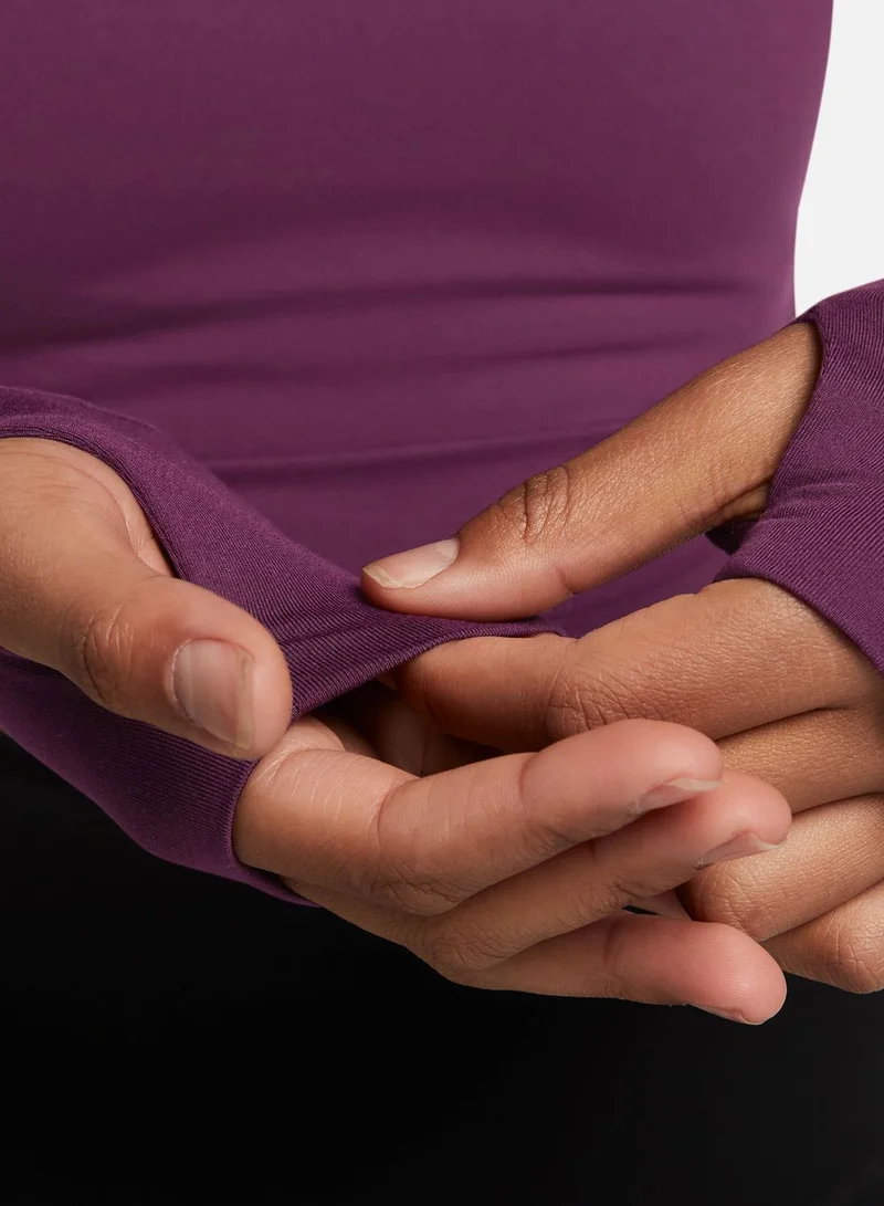 نايكي توب ون لوكس بقصة قياسية وأكمام قصيرة بتقنية دراي فيت