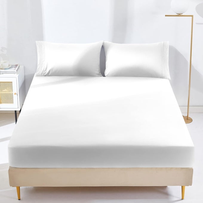 FITTED SHEET WITH PILLOWCASE 1800TC HOTEL QUALITY DOUBLE BRUSHED MICROFIBER DEEP POCKET FITTED SHEET QUEEN SIZE ULTRA SOFT FITTED BOTTOM SHEET SHRINKAGE FADE RESISTANT QUEEN WHITE