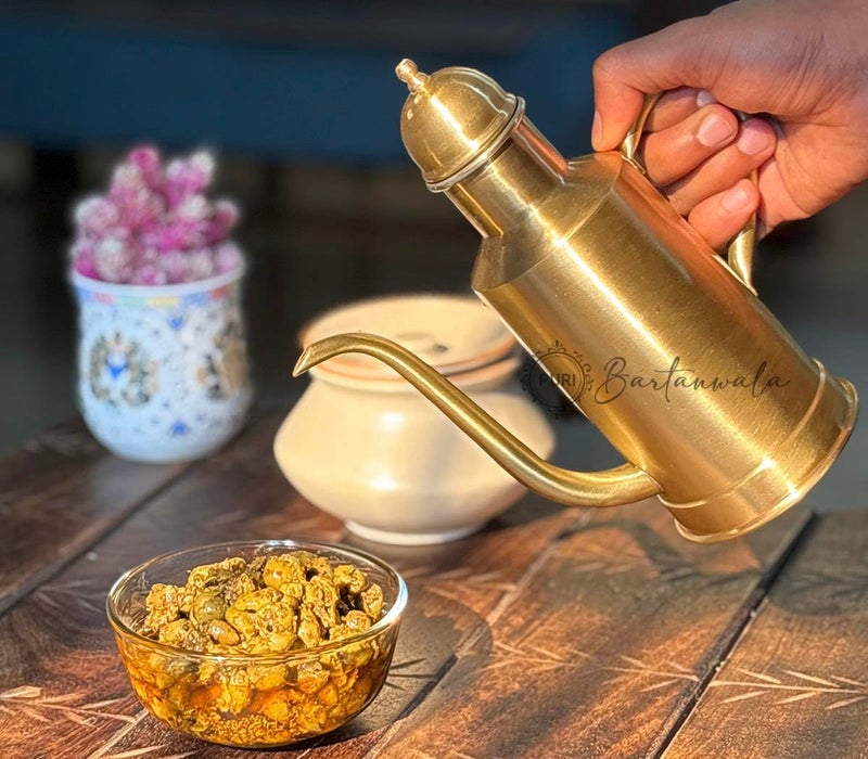 PURI BARTANWALA - Brass/Pital Oil Bottle Inside Tin/Kalai Plating And Outside Matt Finish 650 ml - Image 2