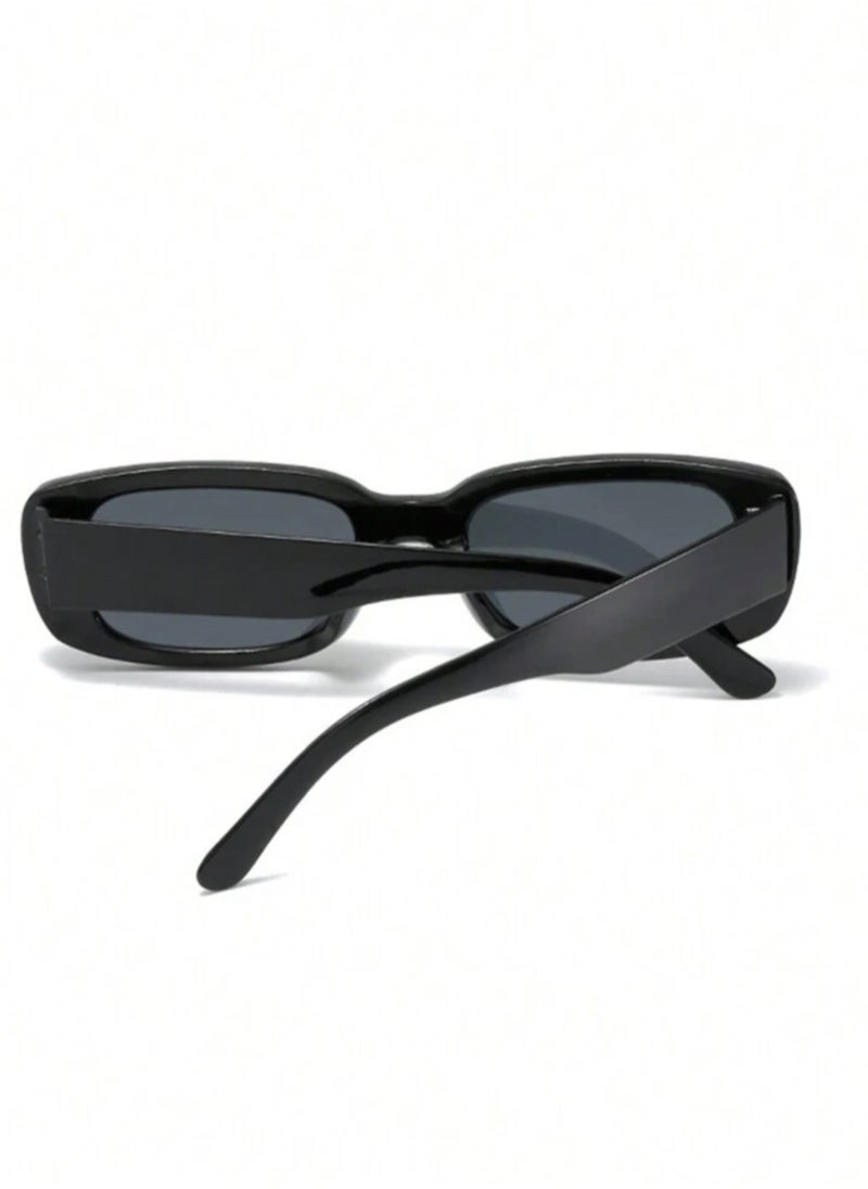 JewelryEveryday - Elegant And Modern Unisex Black Sunglasses - Image 1