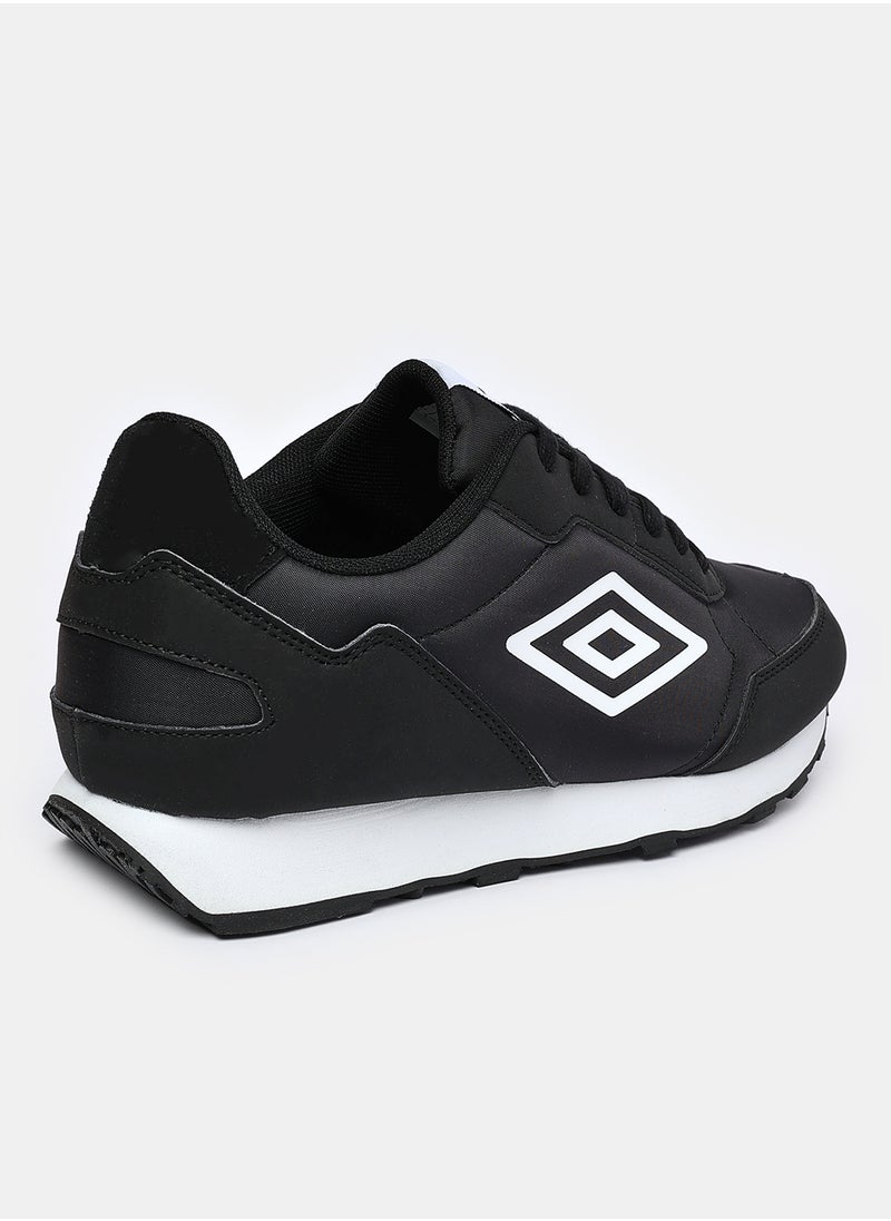 umbro - Addison Trainers For Men - Image 1