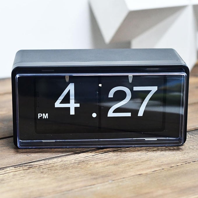 RETRO STYLE FLIP CLOCKAUTO PAGE TURNING TRANSPARENT COVER DIGITAL FLIP DESK CLOCK CLASSIC MECHANICAL BATTERY OPERATED DIGITAL DISPLAYHOME AND OFFICE DECORATIONSNO BATTERY INCLUDED BLACK