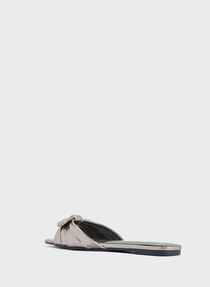 Ginger Pointed Flat Sandal With Bow - Image 2