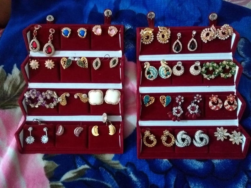 Luces Maroon Velvet Folding jewellery Vanity Box Make-Up 12 pair Earrings Utility Toiletry Wardrobe Organizer Pouch Set of 2 - Image 2