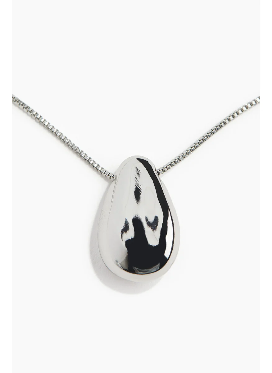 H&M Pendant Necklace