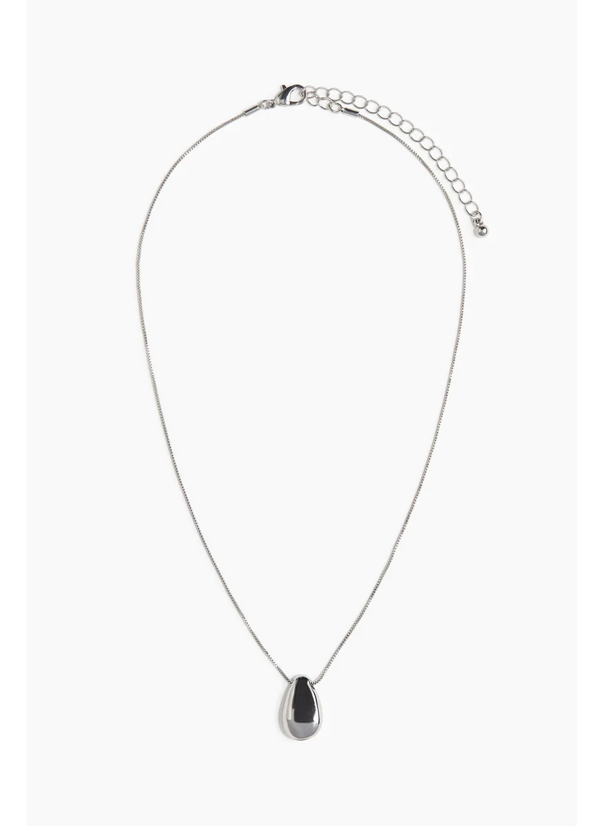 H&M Pendant Necklace