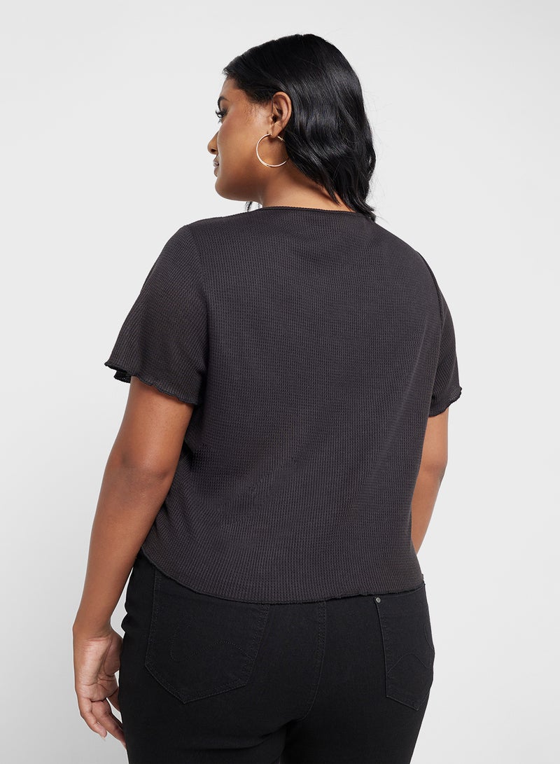 Ginger Plus V Notch Textured Cropped T-Shirt - Image 2