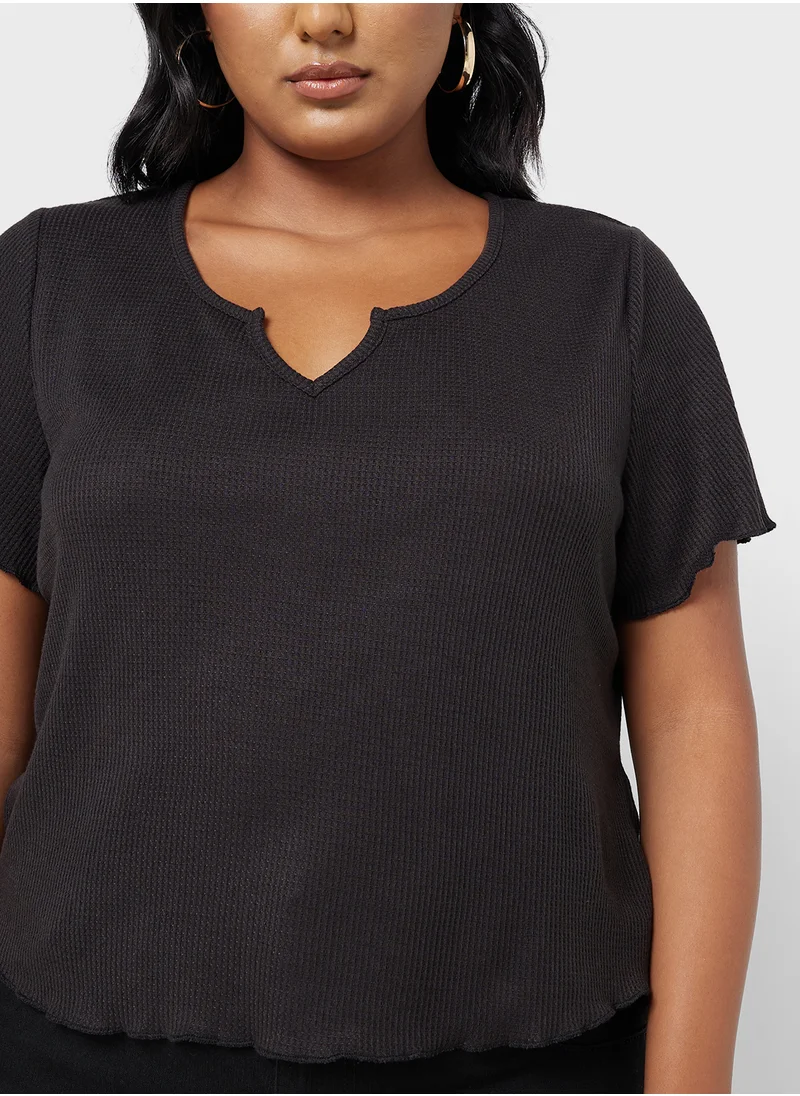 Ginger Plus V Notch Textured Cropped T-Shirt
