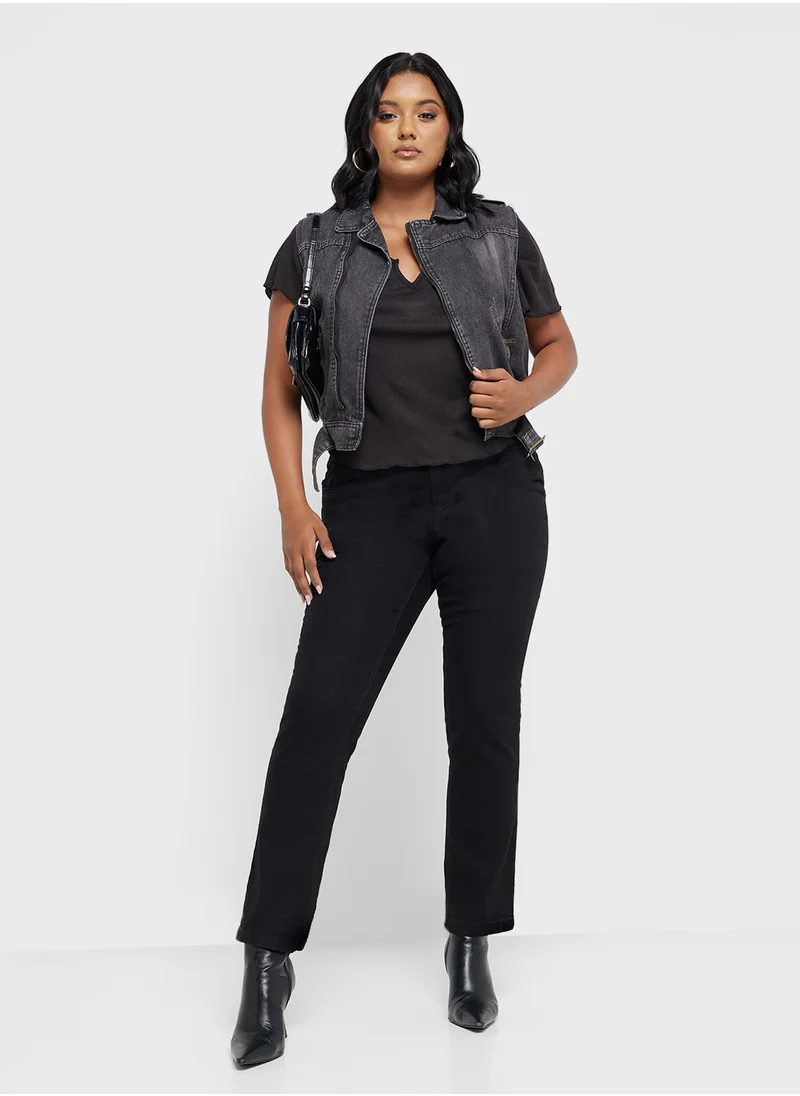 Ginger Plus V Notch Textured Cropped T-Shirt