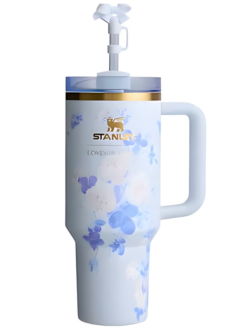 ستانلي x لوف شاك فانسي كوينشر 40 أونصة - تصميم زهور متفتحة دائمة، كوب ستانلس ستيل معزول حرارياً بغطاء وقشة مانعة للتسرب، صندوق هدايا فاخر - Image 1