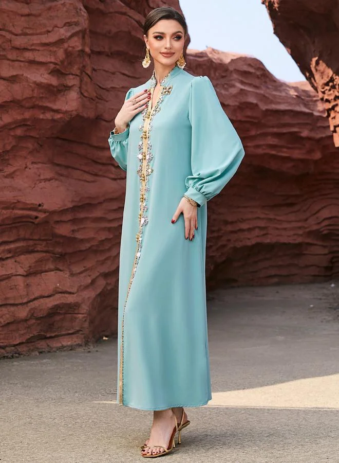 تايك تو جلابية مزينة بالفصوص وحواف ذهبية