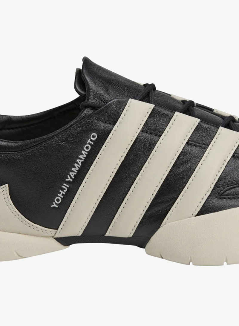 Adidas BLACK/ALUMIN/ALUMIN Y-3 Regu 2002 Shoes  | Best Price UAE