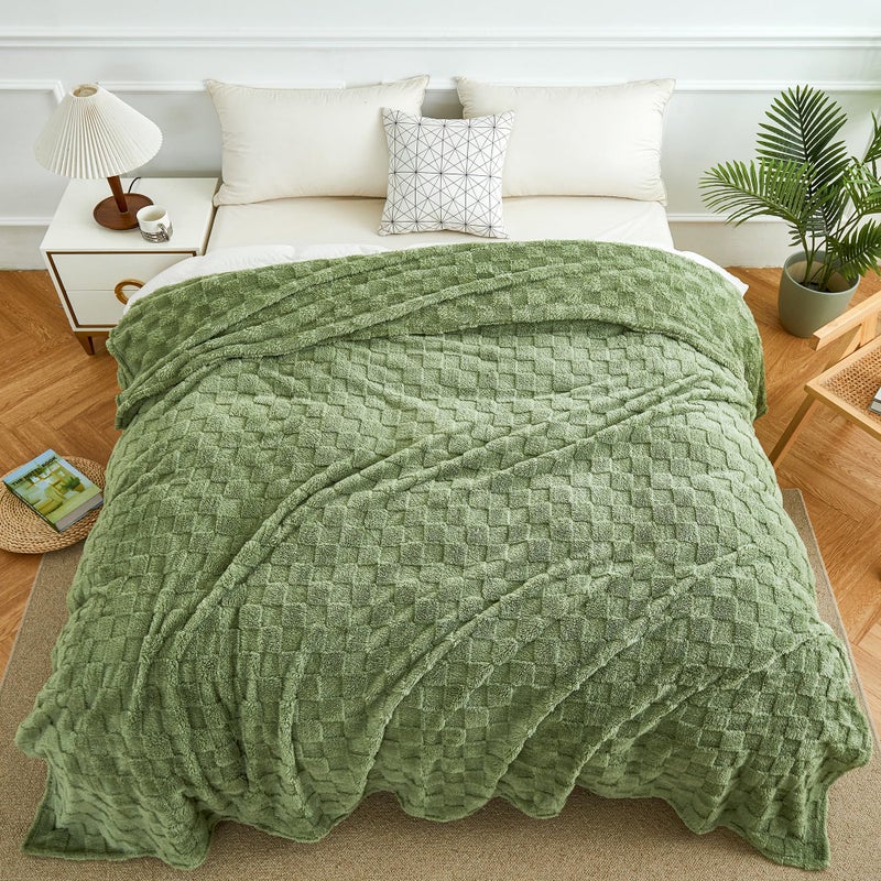 Aganear Fleece رمي بطانية - دافئ ناعم خفيف الوزن غامض رمي بطانية للنساء بطانيات رمي ​​المحمولة للأريكة دافئة الحاضر لعيد الميلاد (50 "" x70 "" الحكيم الأخضر) - Image 3