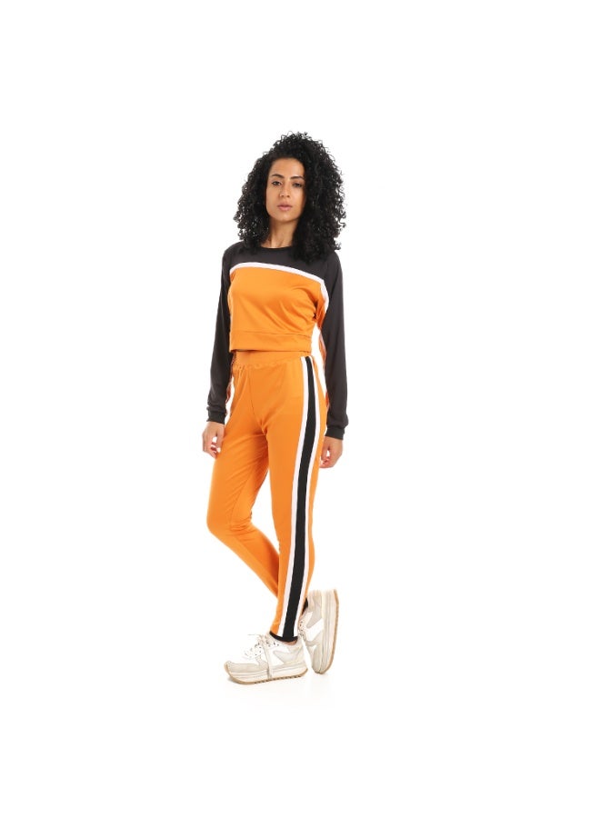 Caesar Women's two-piece sports set, T-shirt and pants  - Image 3