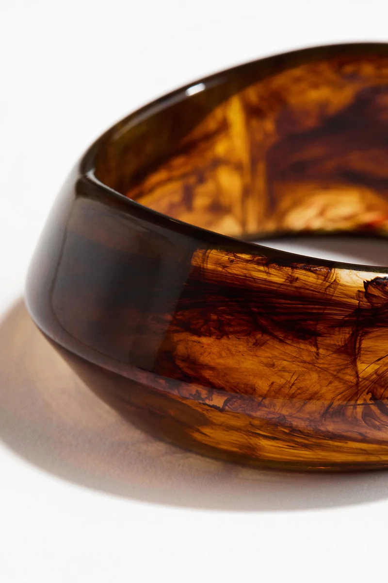 اتش اند ام إسوارة بتصميم سميك