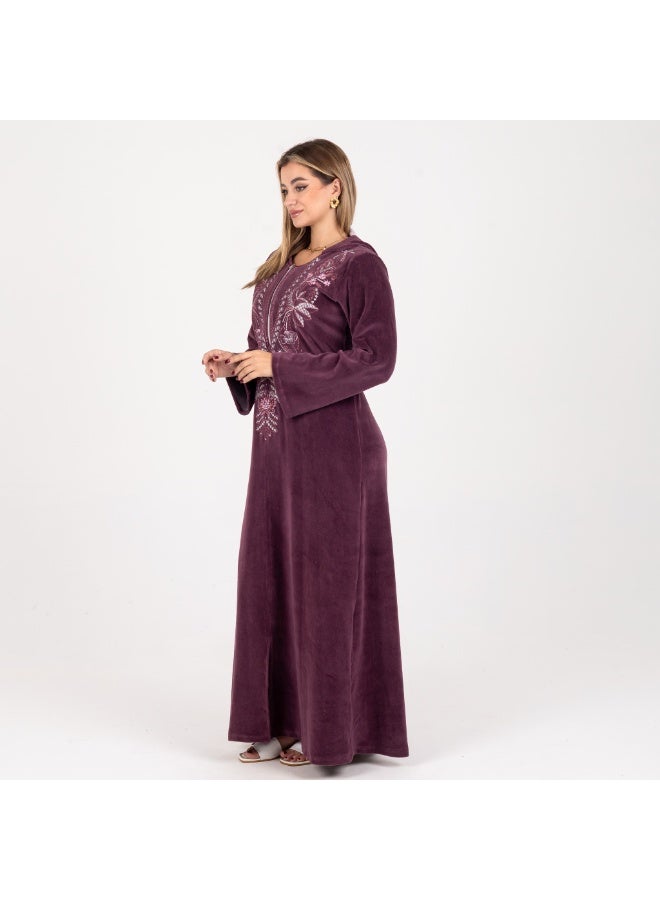 زيكوتكس - عباية نسائية قطيفة أرجوانية مطرزة بتصميم طويل وأكمام واسعة - Image 5