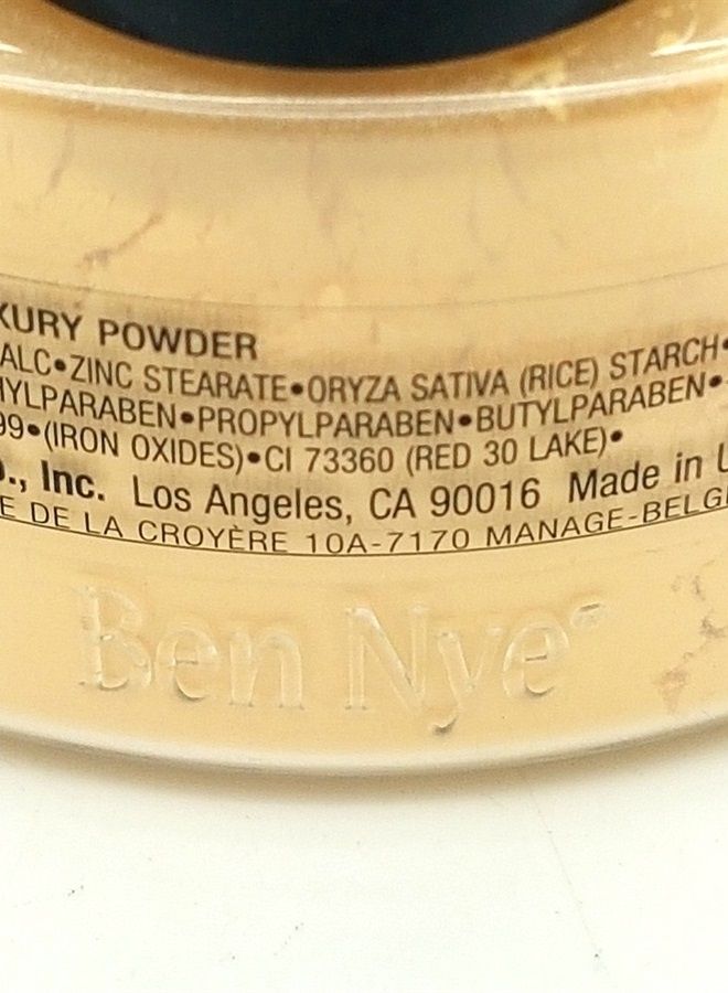 Ben Nye Luxury Powders - Banana 1.5oz - Image 2
