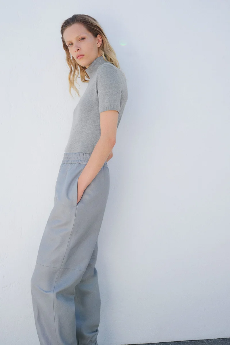 اتش اند ام Fine-Knit Polo-Neck Top