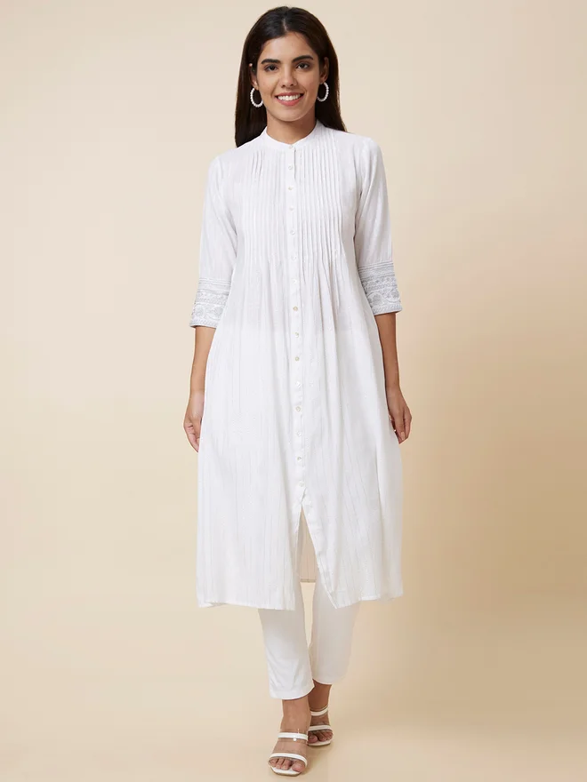 globus Globus Solid Mandarin Collar Pleated A-Line Kurta