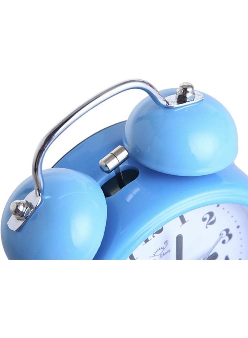 ارواق 3 بوصة لطيف التوأم الجرس بصوت عال المنبه الصامت التناظرية الكوارتز ضوء الليل ساعة الطاولة تعمل بالبطارية للأطفال وكبار السن، الذين ينامون الثقيلة، ديكورات لغرفة النوم، غرفة المعيشة (الأزرق) - Image 5